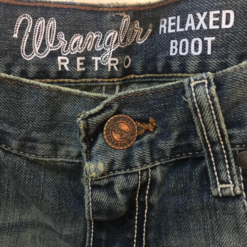 🆕 Wrangler Retro Relaxed Boot Jeans 31x32